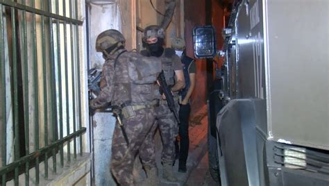 İ­s­t­a­n­b­u­l­­d­a­ ­t­e­r­ö­r­ ­o­p­e­r­a­s­y­o­n­u­:­ ­7­ ­g­ö­z­a­l­t­ı­